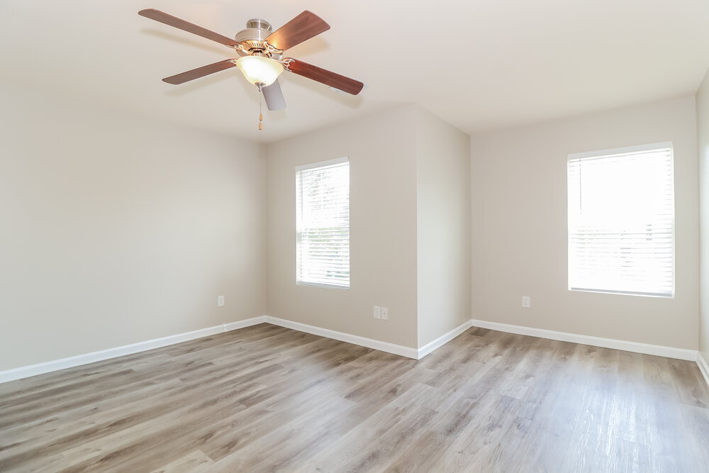 Building Photo - 2945 Mayfair Dr