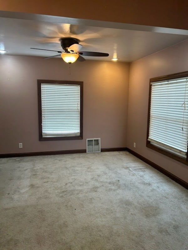 Building Photo - 1434 Elm St