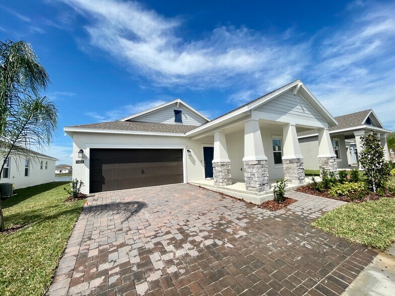 Front Exterior - 1424 Brentwood Dr