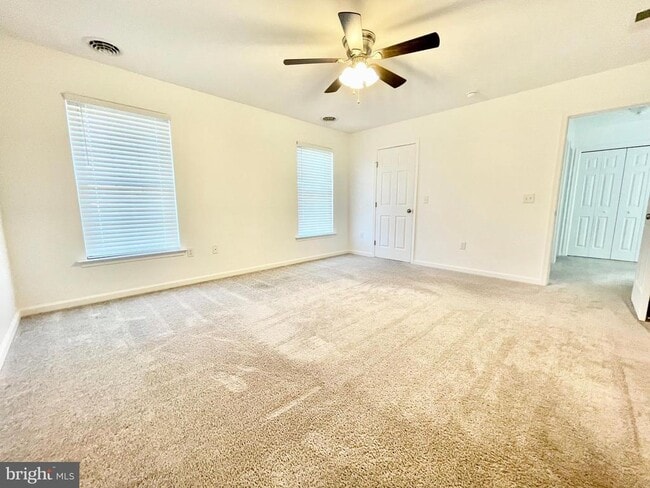 Building Photo - 56 Black Cherry Dr