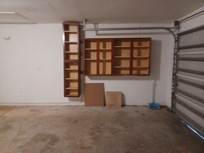 Building Photo - 1519 Nelson Rd N