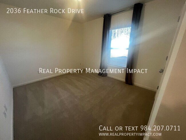 Building Photo - 2036 Feather Rock Dr