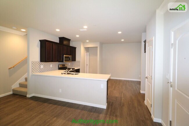 Building Photo - 844 Mission De Oro Dr