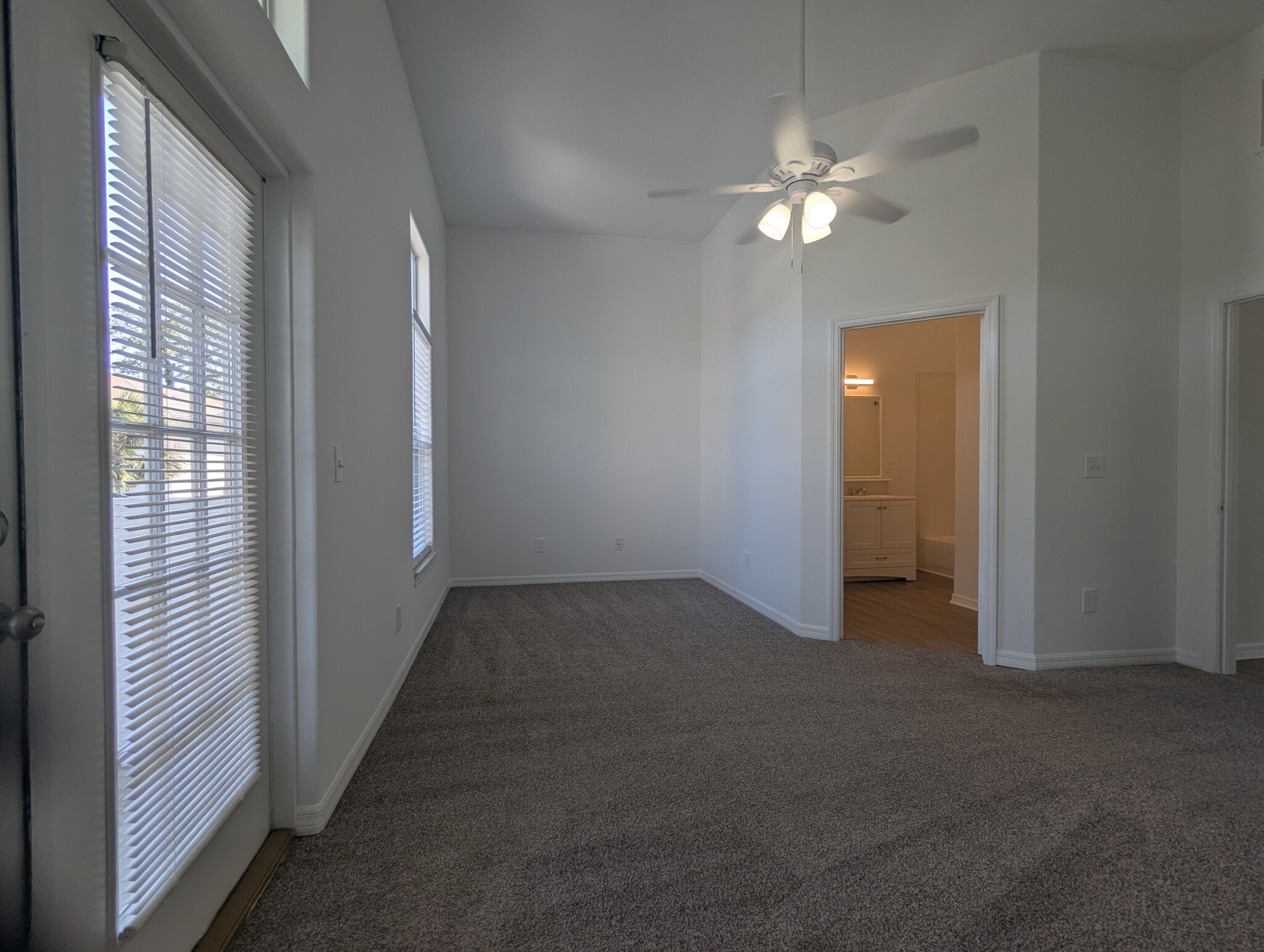 Building Photo - 132 Devon Cir