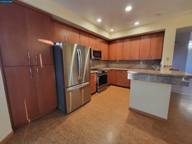 Building Photo - 176 Scotts Valley