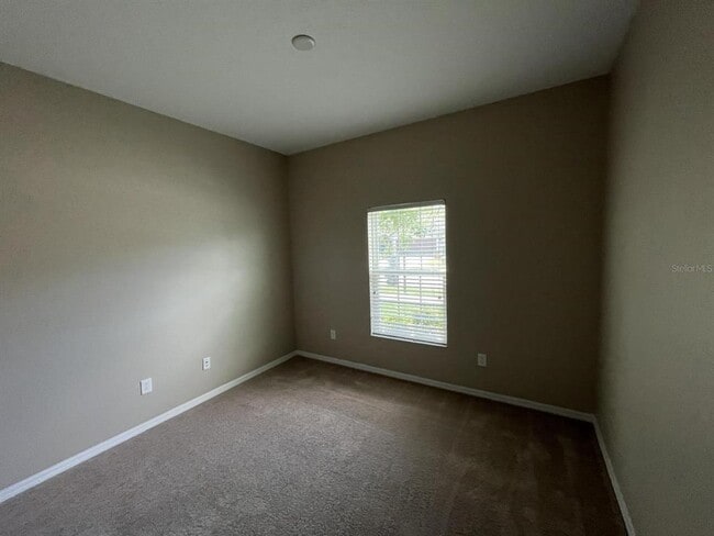 Building Photo - 12119 Ledbury Commons Dr