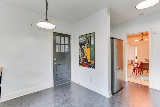 Building Photo - 1700 Claremont Ave