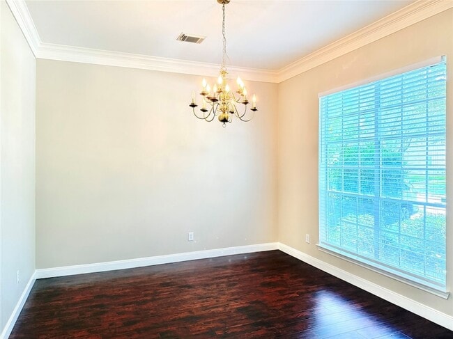Building Photo - 4707 Gladesdale Park Ln