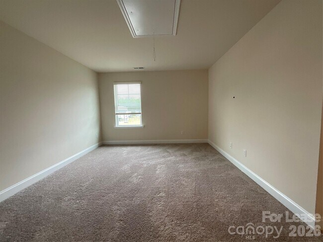 Building Photo - 19108 Yellow Birch Dr