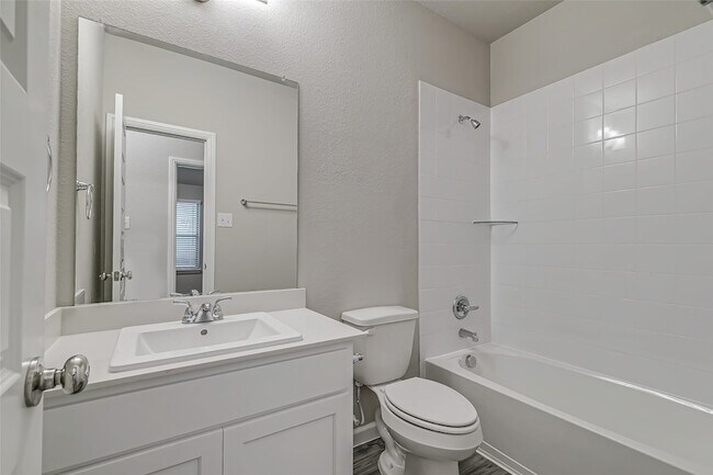 Building Photo - 2419 Rocky Mountain Dr