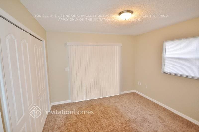 Building Photo - 711 Swan Way