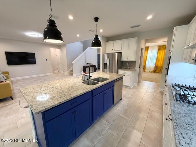 Building Photo - 676 Natureland Cir