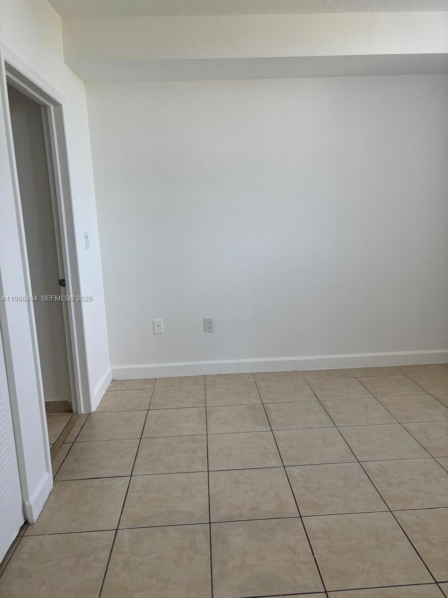 Building Photo - 1 Glen Royal Pky