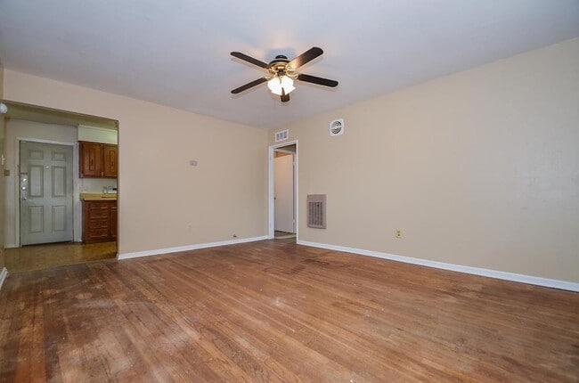 Building Photo - 5515 Flamingo Dr