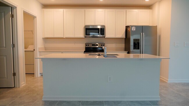 Building Photo - 2331 Burney Fls Ln