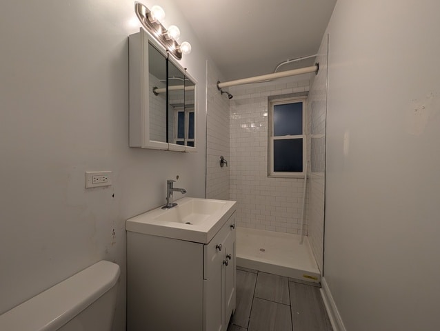 Building Photo - 5425 N Kenmore Ave