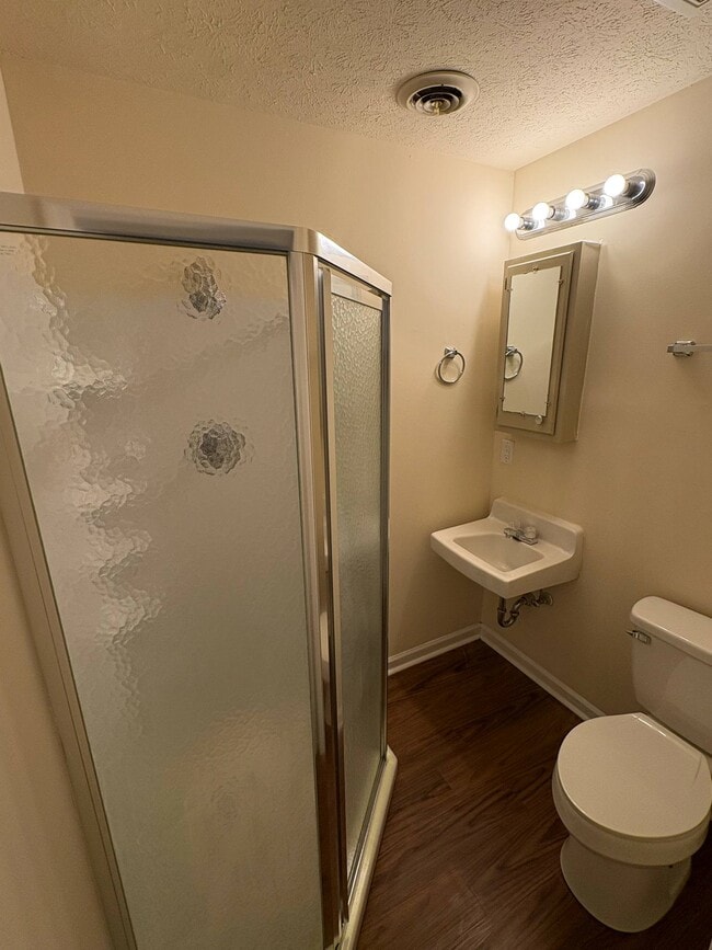 Building Photo - 1717 Oshea St