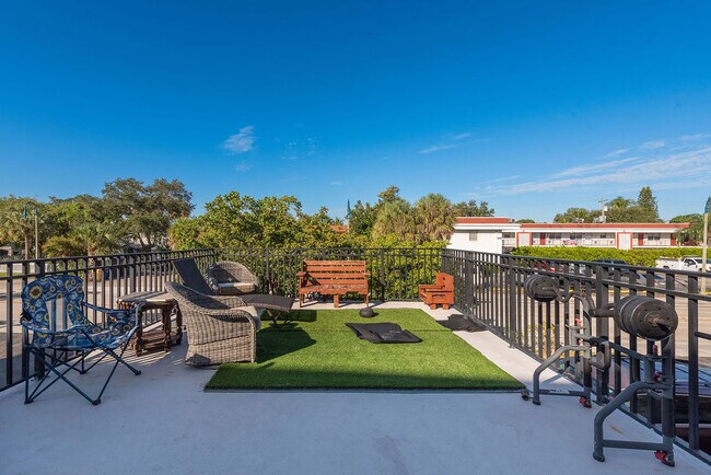 Building Photo - 1410 S Federal Hwy