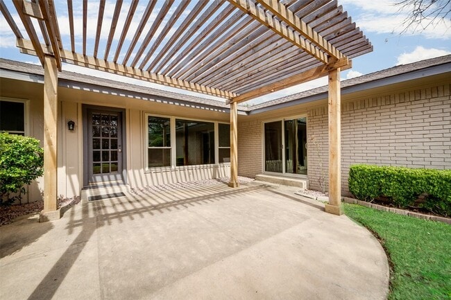 Building Photo - 6306 Highgate Ln