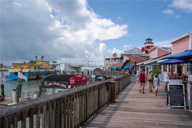 Building Photo - 5106 104th St N