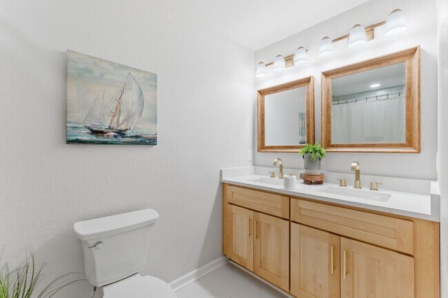 Building Photo - Brand-new condo in the heart of Ocean View.