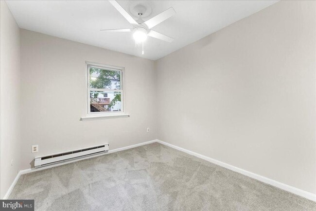 Building Photo - 372 Wells Terrace