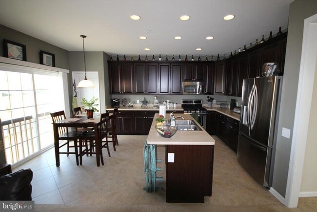 Building Photo - 299 N Caldwell Cir