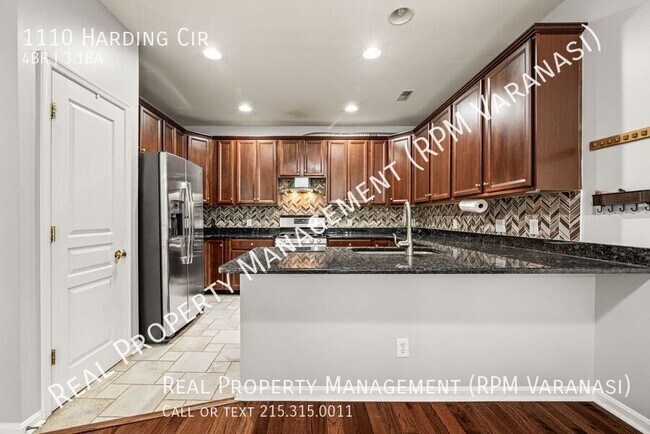 Building Photo - 1110 Harding Cir