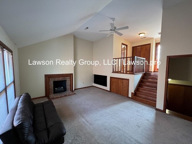 Building Photo - 2217 Jefferson St SW