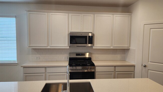 Building Photo - 21642 Coronado Grn Dr