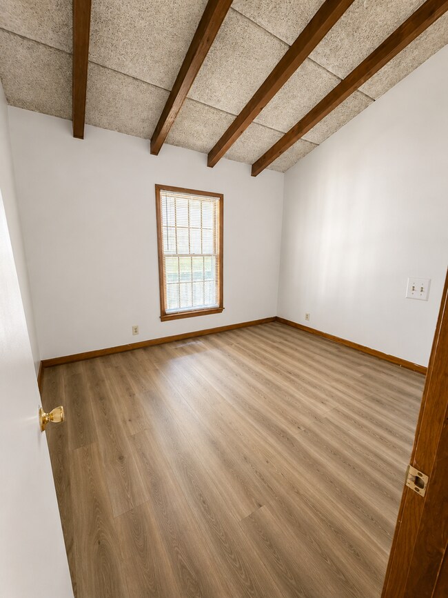 Building Photo - 205 Audubon Dr