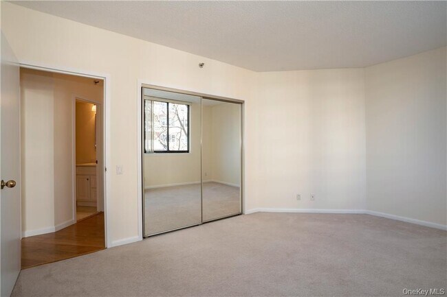 Building Photo - 50 E Hartsdale Ave