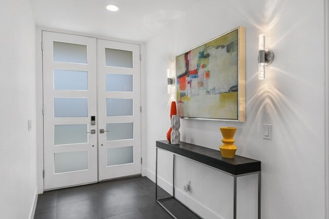 Building Photo - 76770 Lark Dr