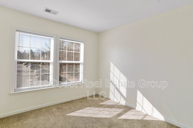 Building Photo - 91 Grindstone Dr