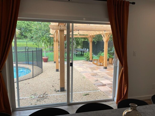 Building Photo - 7360 San Sebastian Dr