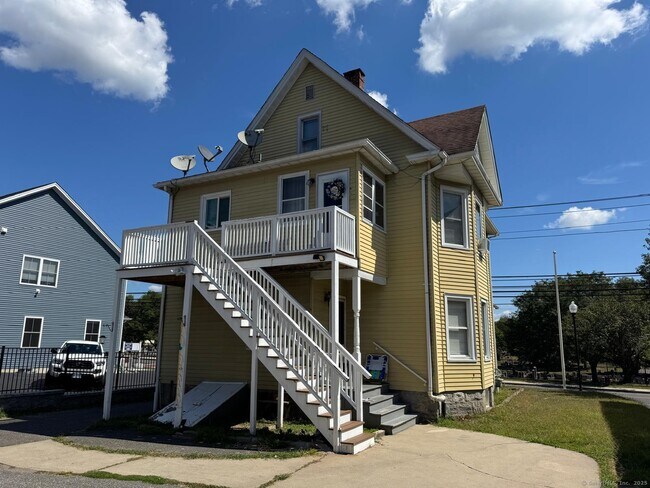 Primary Photo - 173 Wakelee Ave
