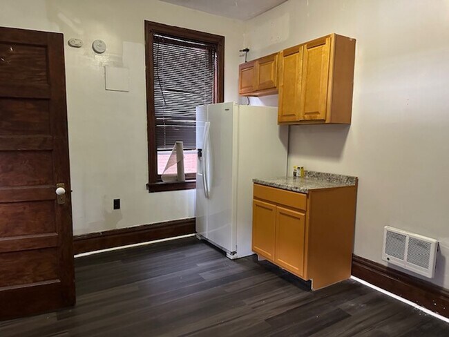 Building Photo - 1909 Market St