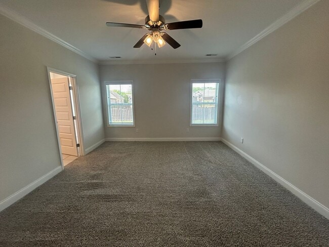 Building Photo - Beautiful 4BR Home in Athens with Bonus Room & Fenced Yard