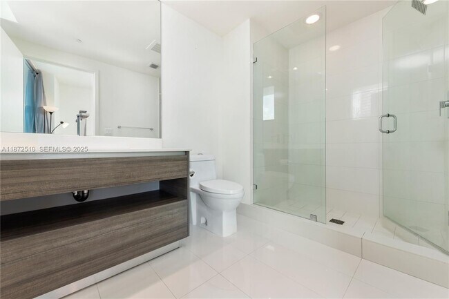 Building Photo - 1100 S Miami Ave