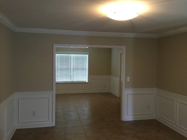 Building Photo - 5622 Falls Ridge Ln