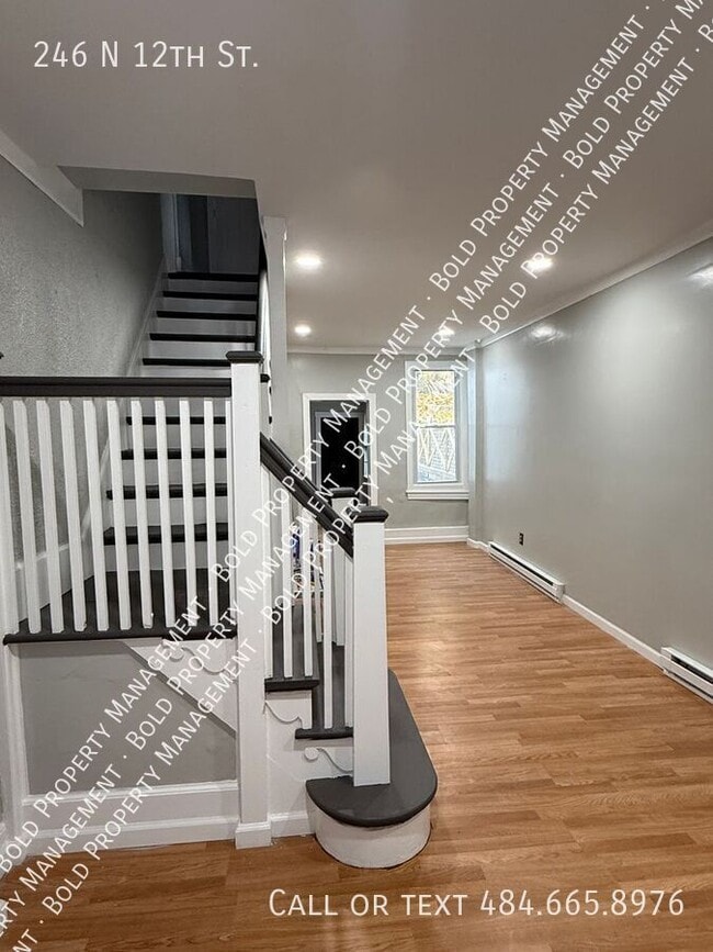 Building Photo - 246 N 12th St