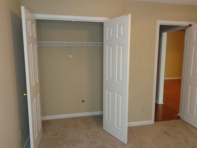 Building Photo - 1326 Siskin Dr