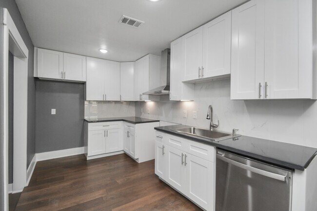 Building Photo - 9429 Fairland Dr