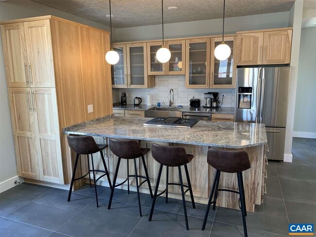 Building Photo - 808 Elliott Ave