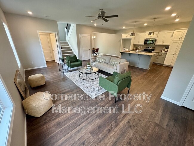 Building Photo - 809 Highland Dr