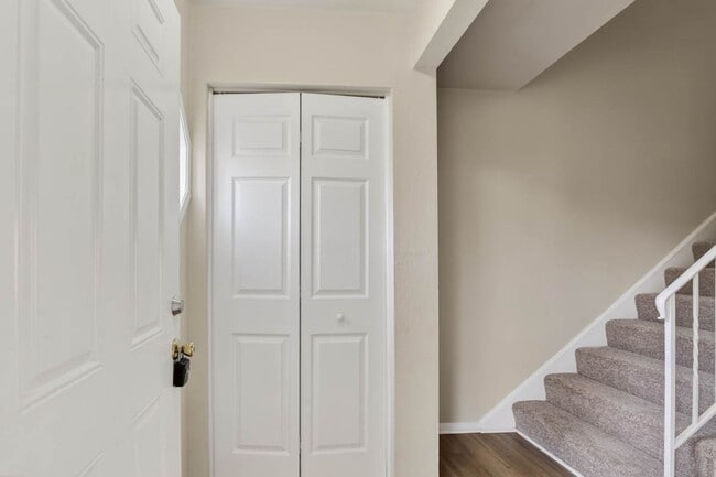 Building Photo - Updated 3BR Home in Virginia Beach with Modern Finishes & Prime Location