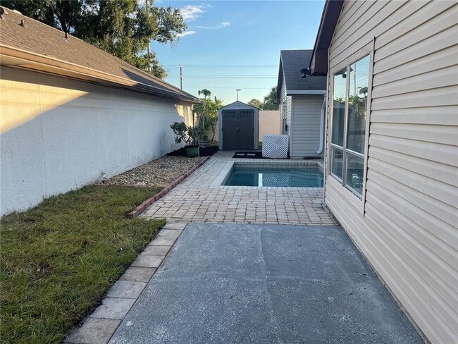 Building Photo - 10813 Venice Cir