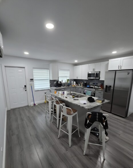 Building Photo - 2019-2023 NE 15th Ave