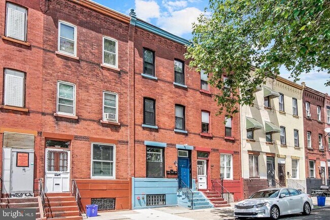 Building Photo - 2343 N College Ave