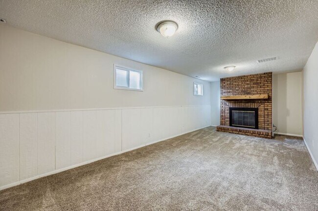 Building Photo - 3857 Fetlock Cir